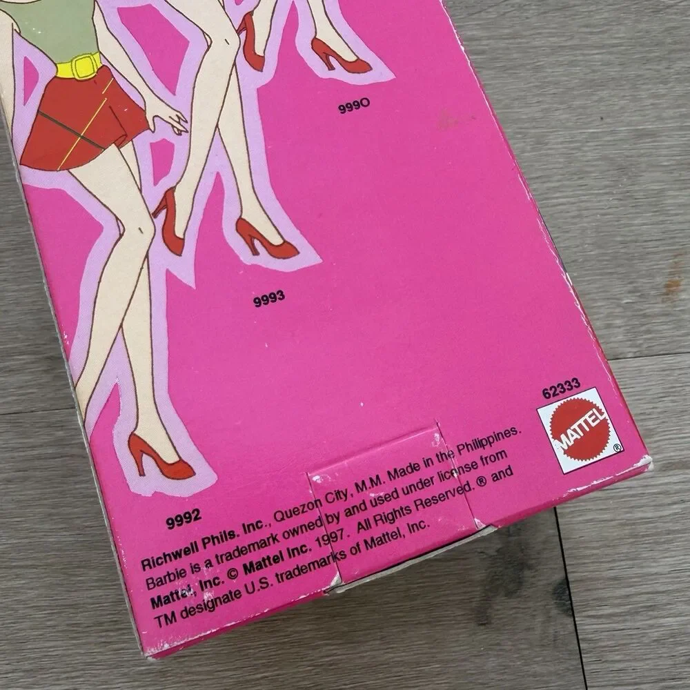 #62333 NRFB Mattel Philippines Classy Barbie Doll Foreign Issue 1997 RARE VTG